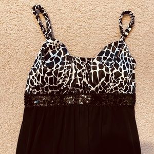 Black/ white party dress. Very classy!